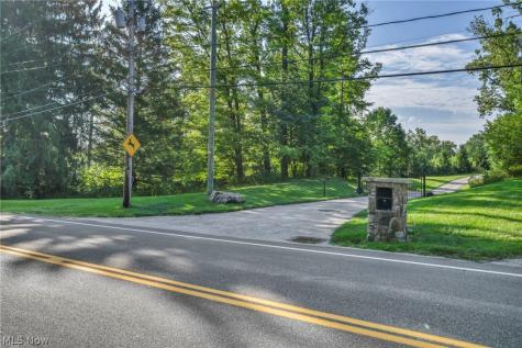 6610 E Wallings Road Brecksville OH 44141