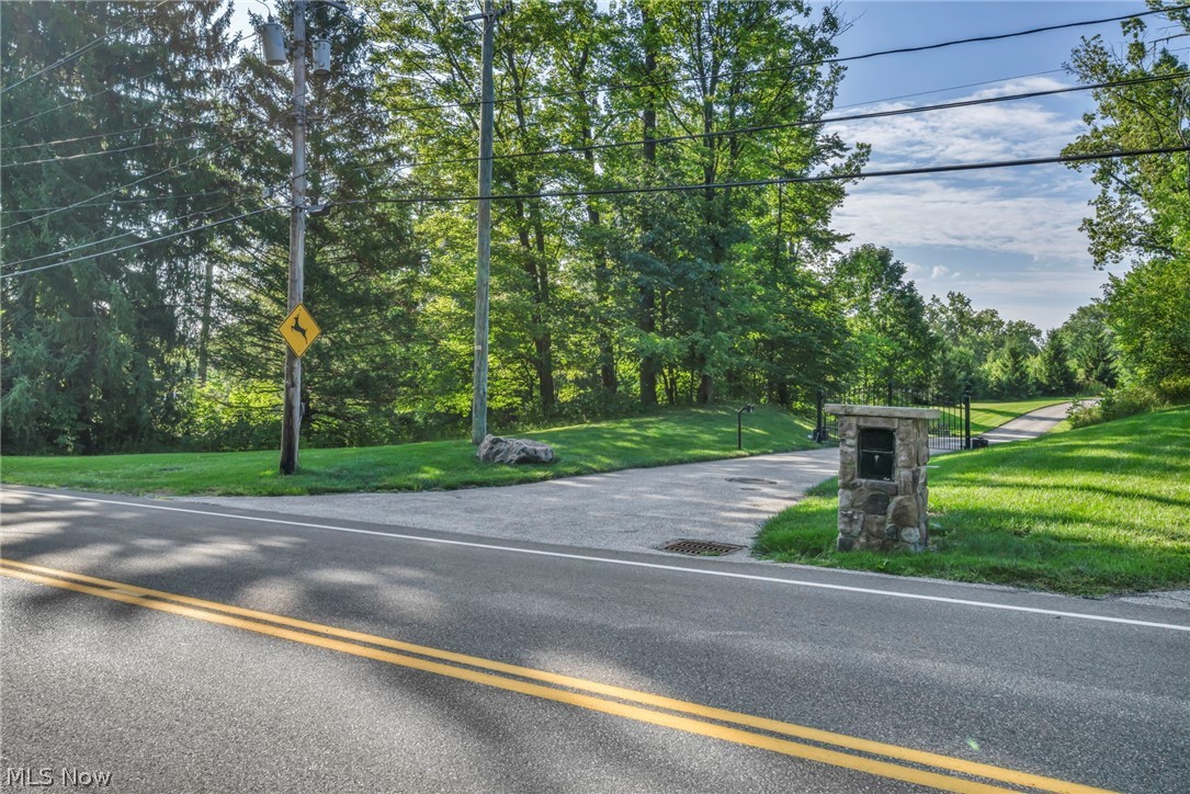 6610 E Wallings Road Brecksville OH 44141