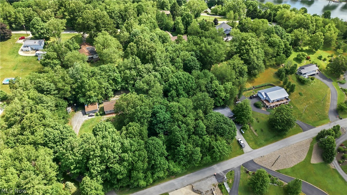 Tomahawk Drive Negley OH 44441