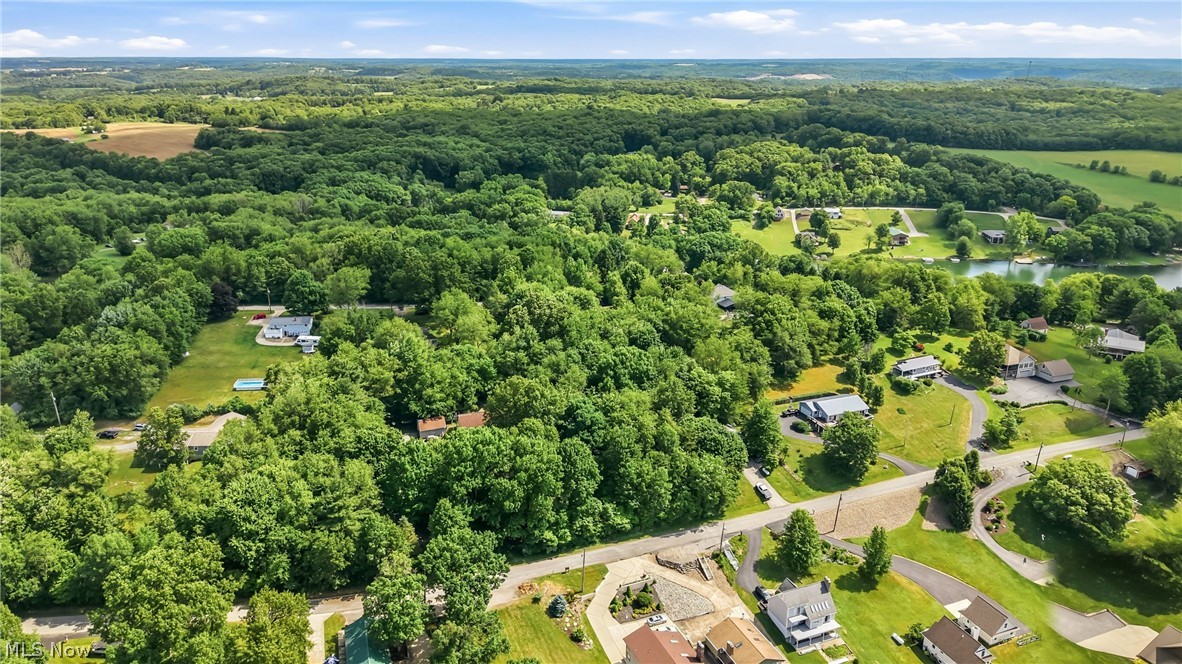 Tomahawk Drive Negley OH 44441