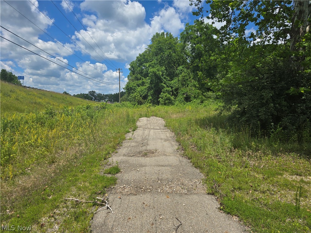 Hawks Road Athens OH 45701
