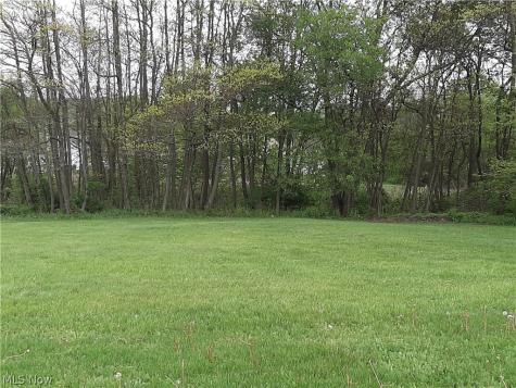 6 Hamilton Avenue NE Canton OH 44704