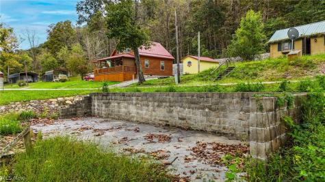 9223 Muskingum River Road Lowell OH 45744