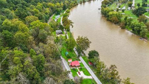 9223 Muskingum River Road Lowell OH 45744