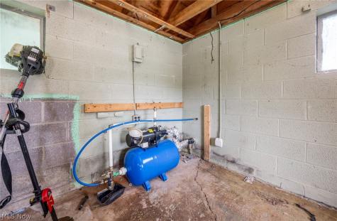 9223 Muskingum River Road Lowell OH 45744