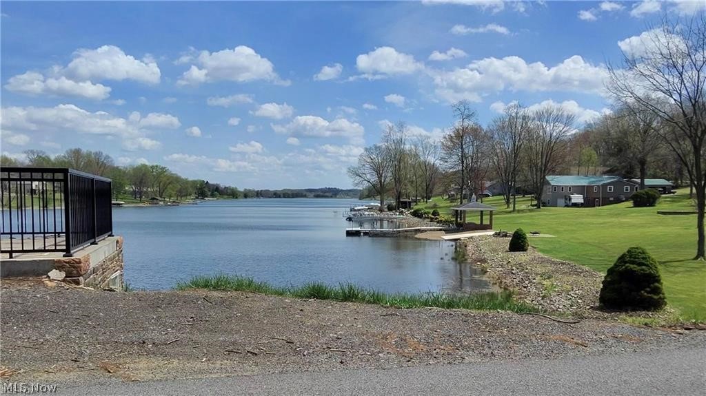 47044 & 47054 Tomahawk Drive Negley OH 44441