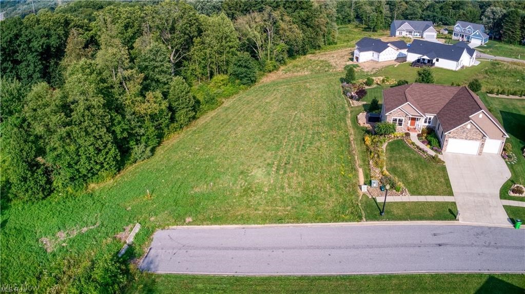 V/l 1050 Melanie Lane Doylestown OH 44230