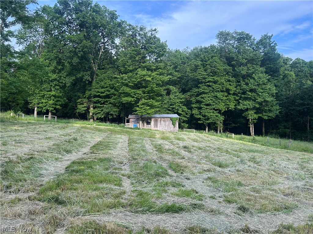 12929 Pleasant Valley Road Utica OH 43080