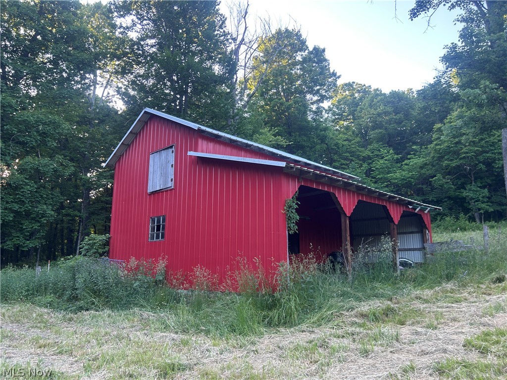 12929 Pleasant Valley Road Utica OH 43080