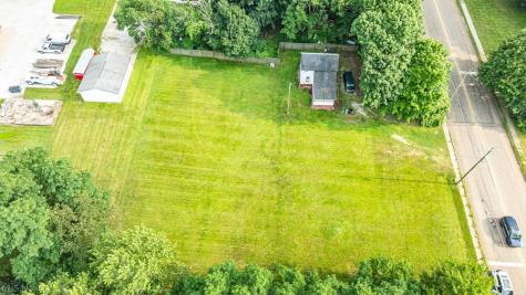 287 1/2 W Main Street Alliance OH 44601