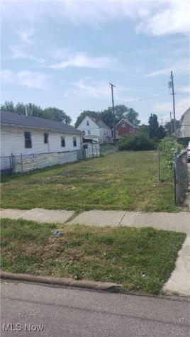 1766-1768 E 36th Street Cleveland OH 44114