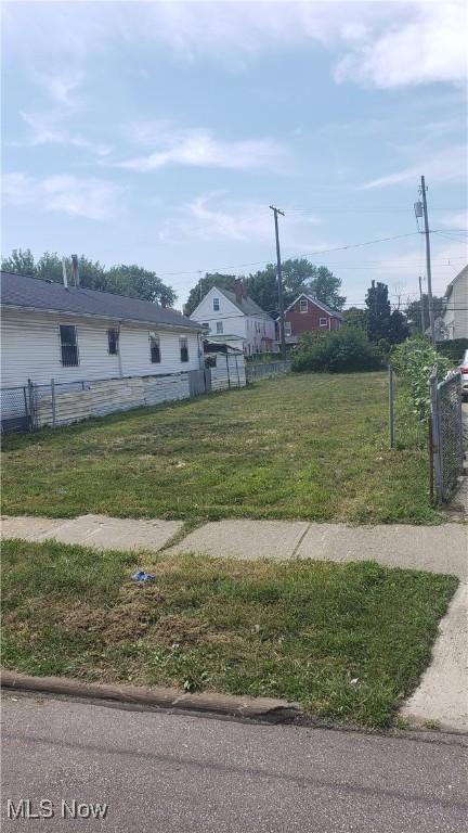 1766-1768 E 36th Street Cleveland OH 44114