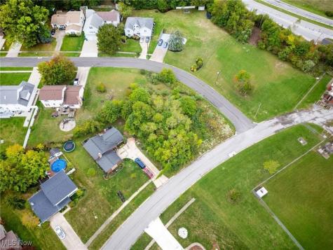 V/l 2703 Forest Lane Lorain OH 44053