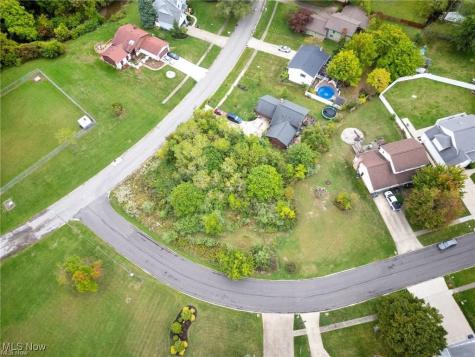 V/l 2703 Forest Lane Lorain OH 44053