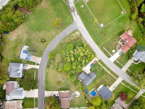 V/l 2703 Forest Lane Lorain OH 44053