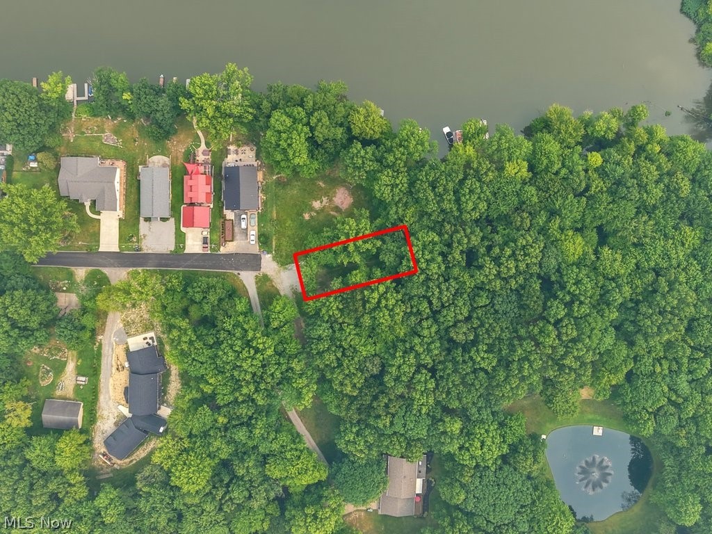 121 Lakeview Street Lake Milton OH 44429