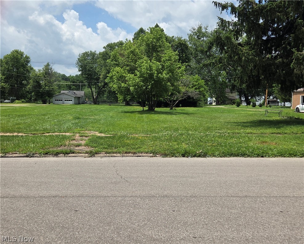 517 N 1st Street Cambridge OH 43725