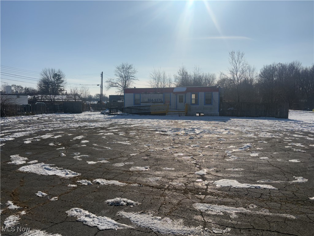 42953 N Ridge Road Elyria OH 44035