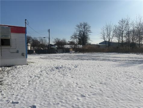 42953 N Ridge Road Elyria OH 44035