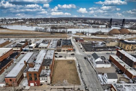 V/l Broadway Lorain OH 44052