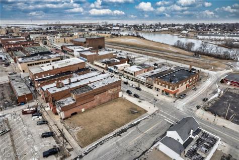 V/l Broadway Lorain OH 44052