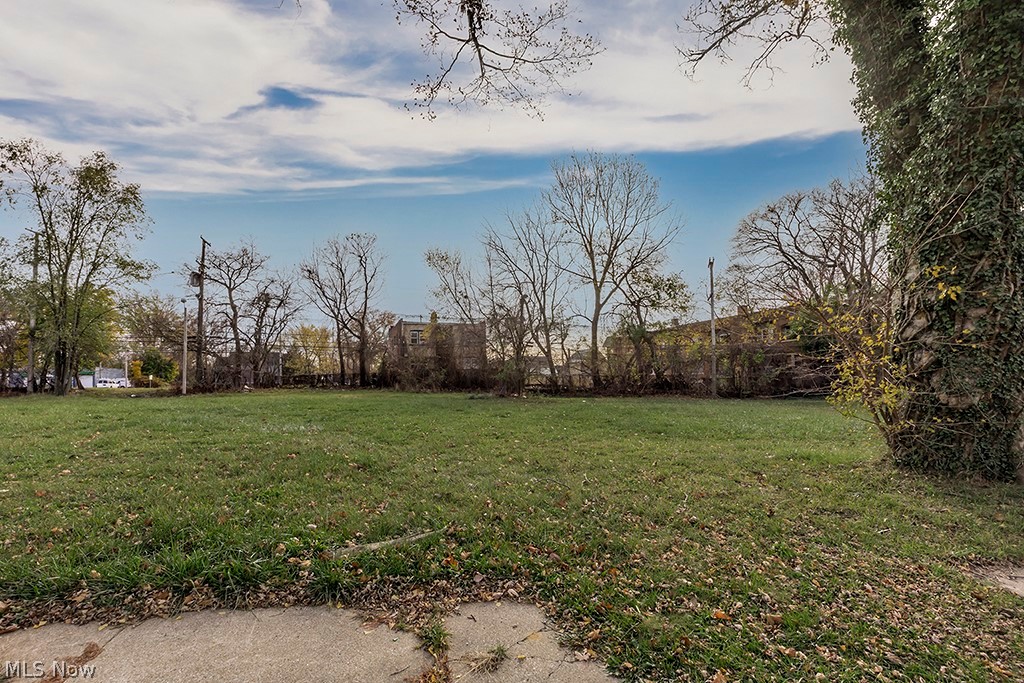 13614 Glenside Road Cleveland OH 44110