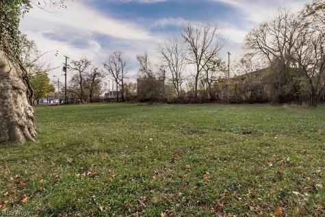 13614 Glenside Road Cleveland OH 44110