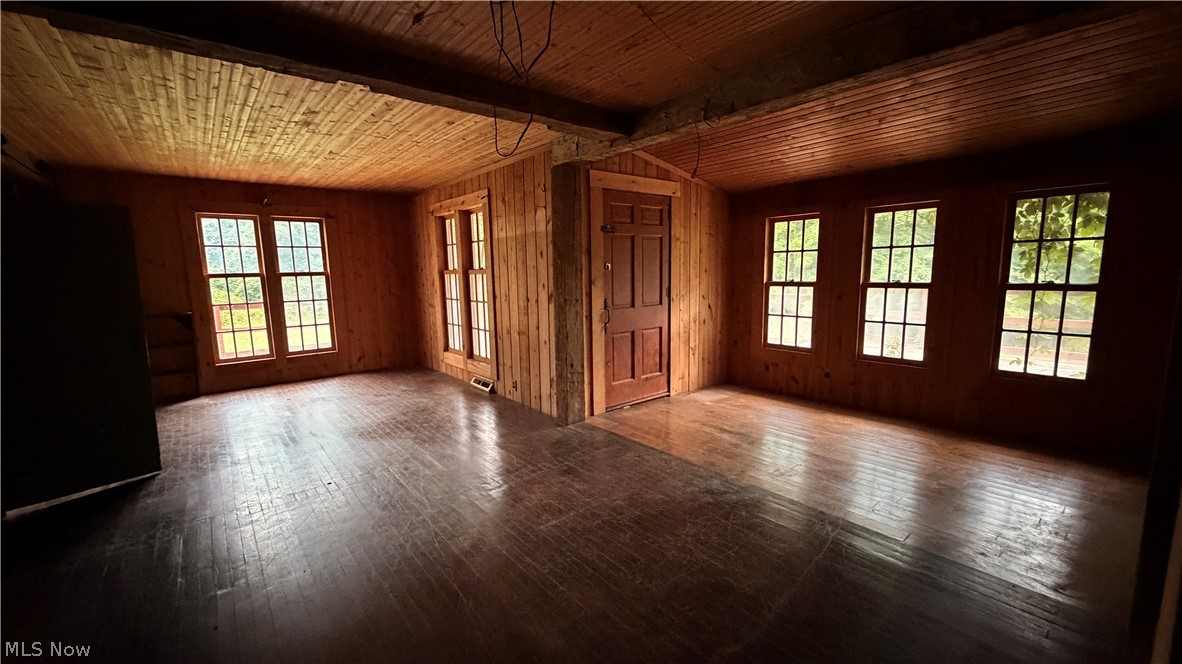5201 Emerson Road Madison OH 44057