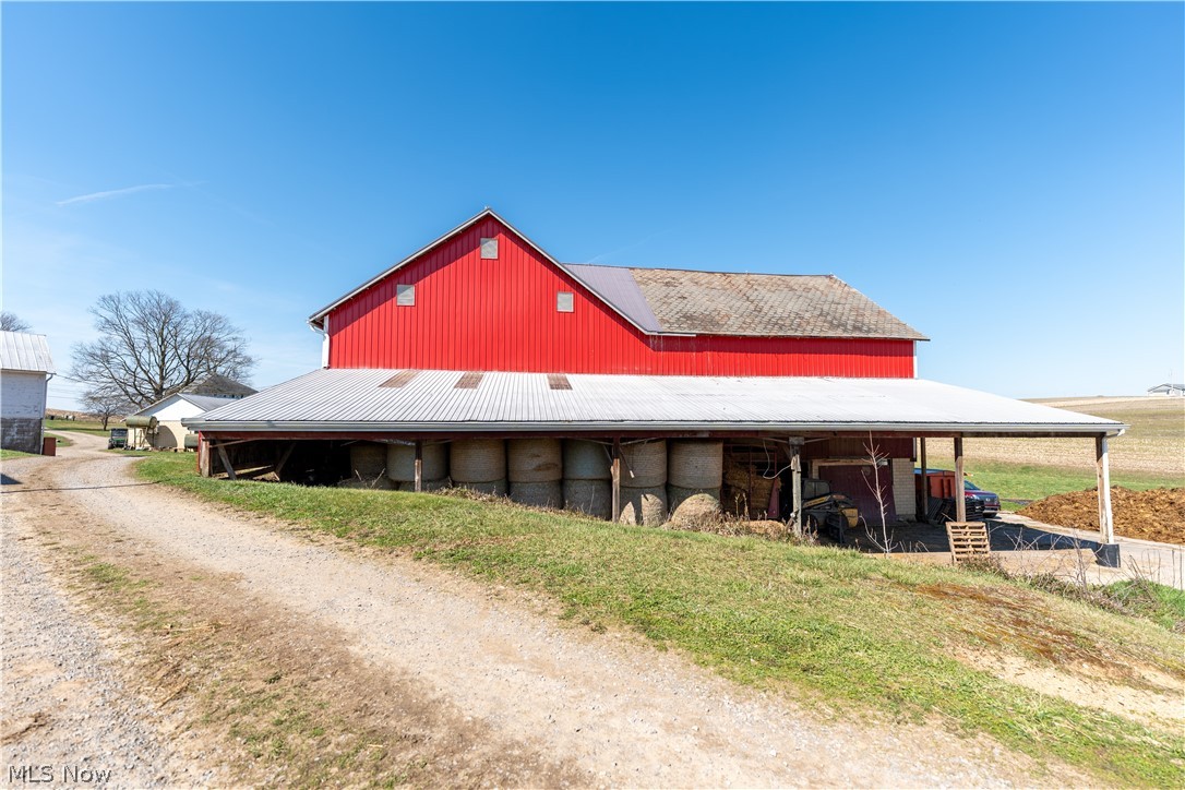 Pleasant Hill Drive Fresno OH 43824