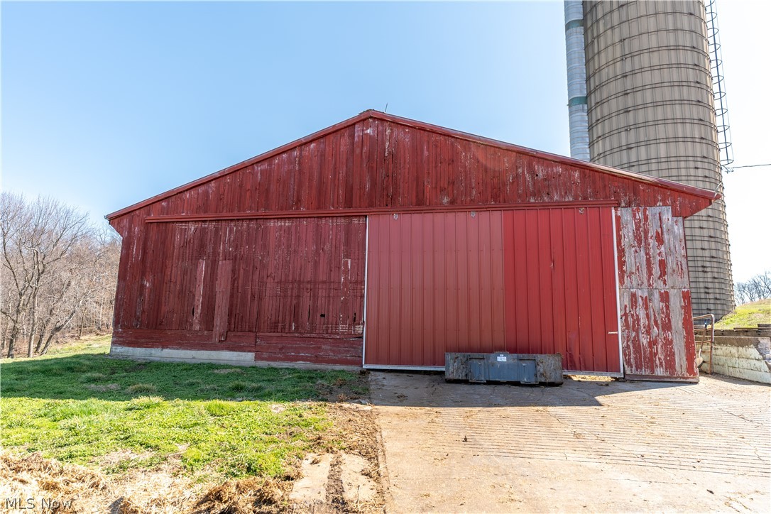 Pleasant Hill Drive Fresno OH 43824