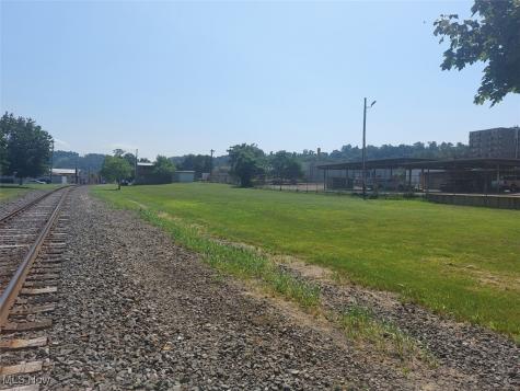 6TH Avenue N Steubenville OH 43952