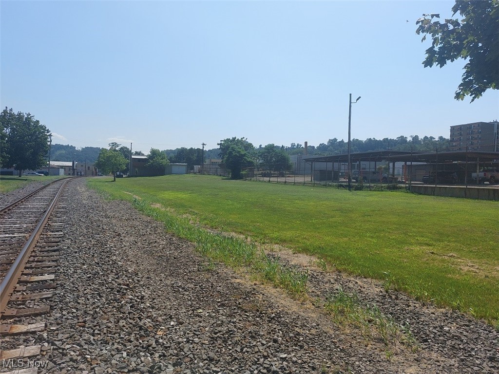6TH Avenue N Steubenville OH 43952