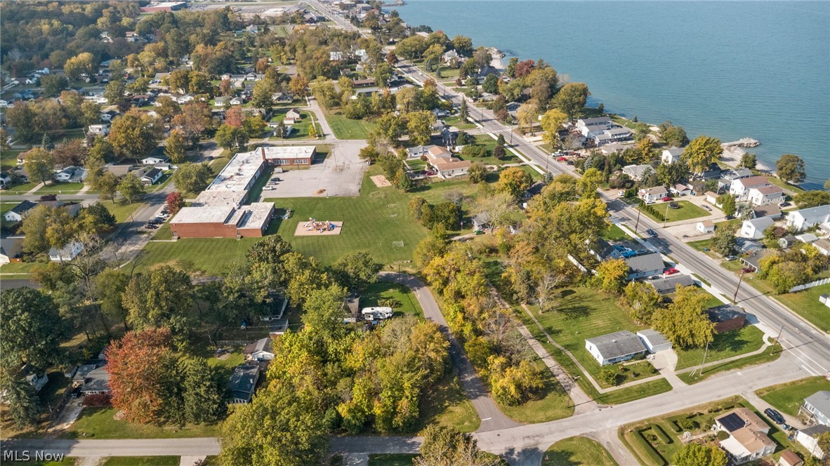 559 Pasadena Avenue Sheffield Lake OH 44054