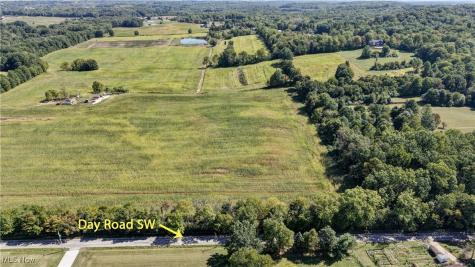 Day Avenue Navarre OH 44662