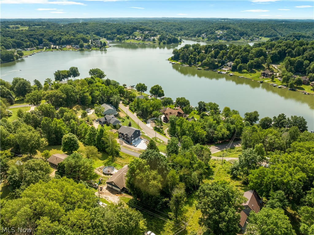 1 Opata Trail Malvern OH 44644