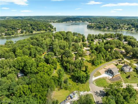 1 Opata Trail Malvern OH 44644