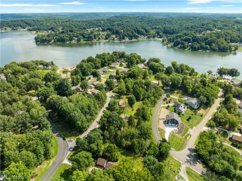 1 Opata Trail Malvern OH 44644