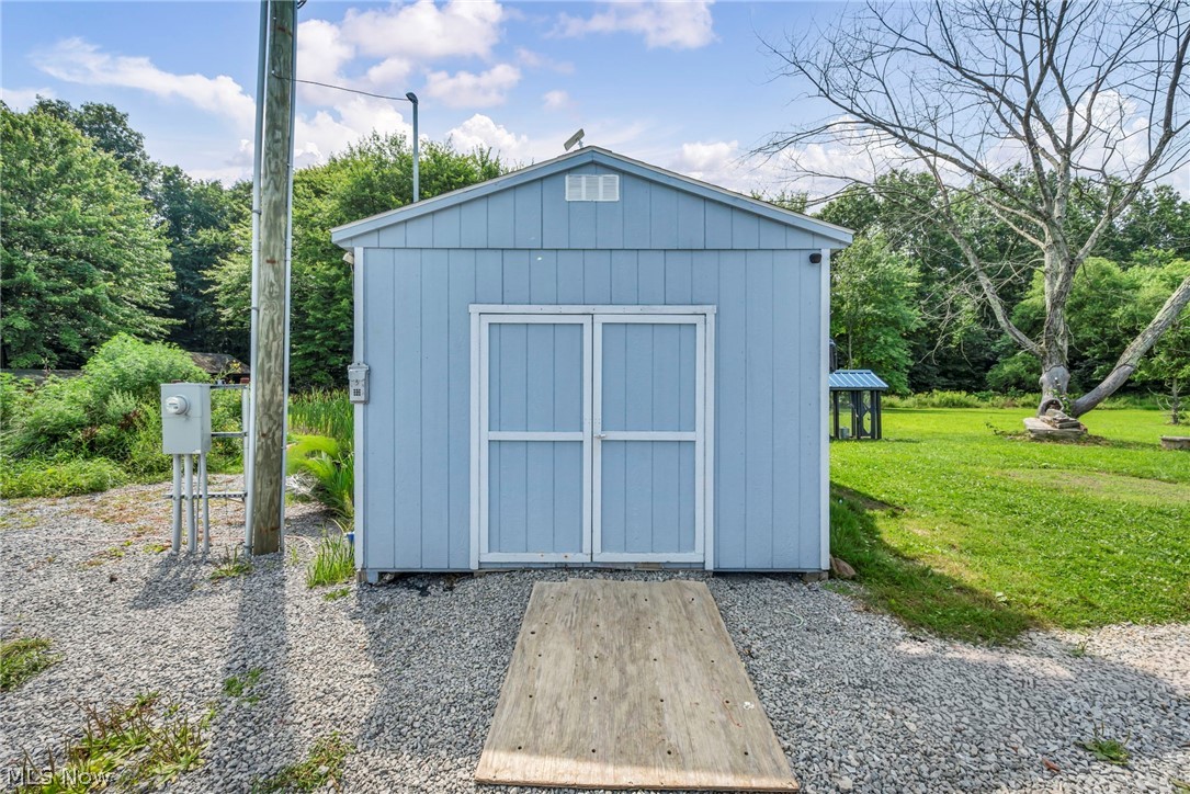 10564 S Duck Creek Road Salem OH 44460