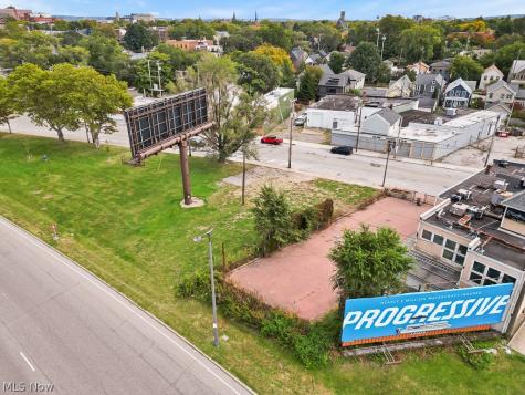 4104 Detroit Avenue Cleveland OH 44113