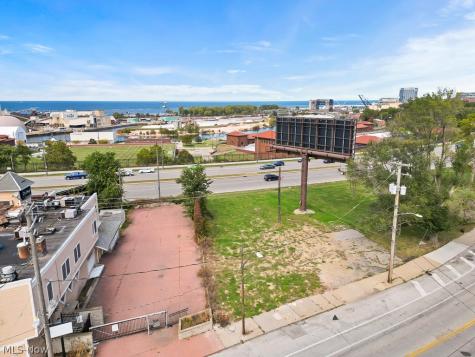 4104 Detroit Avenue Cleveland OH 44113