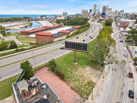 4104 Detroit Avenue Cleveland OH 44113