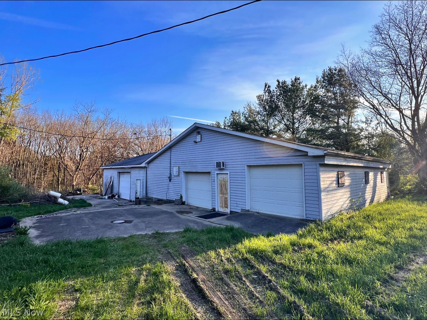 Ville Lovers Lane Spencer OH 44275