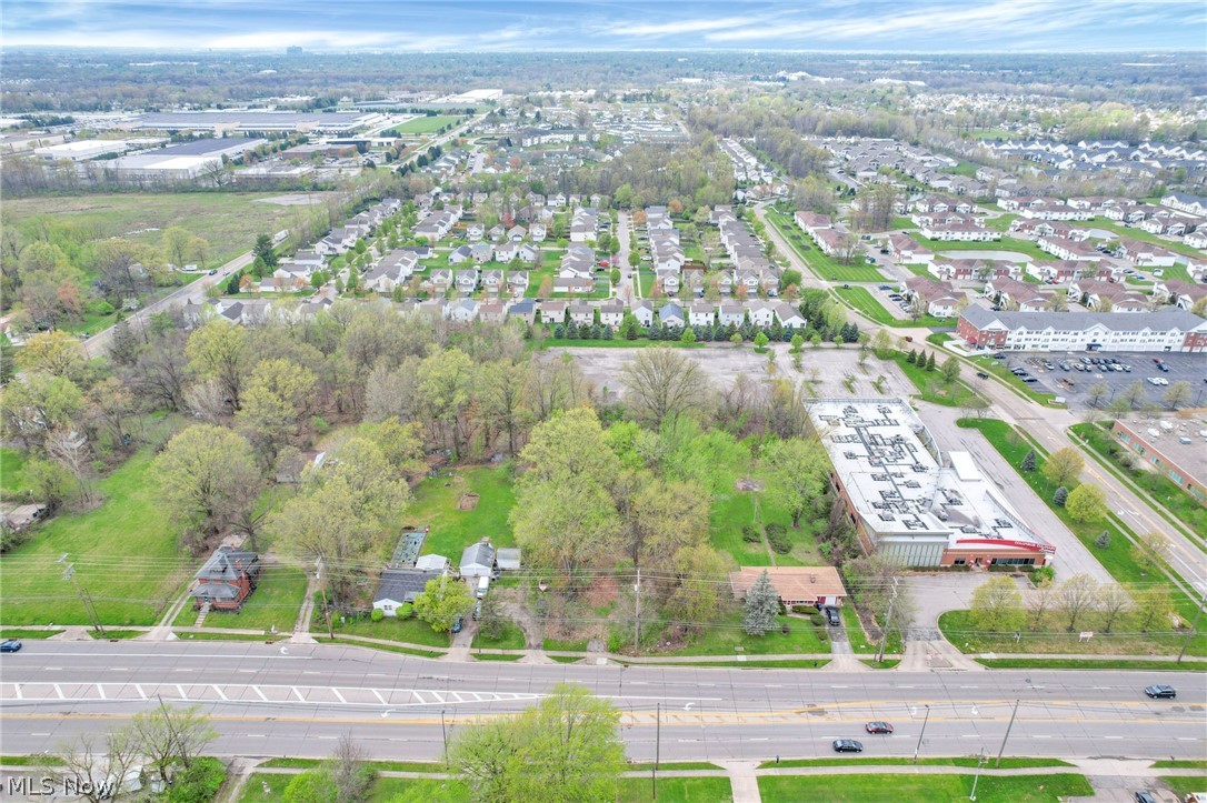 2423 Stelzer Road Columbus OH 43219