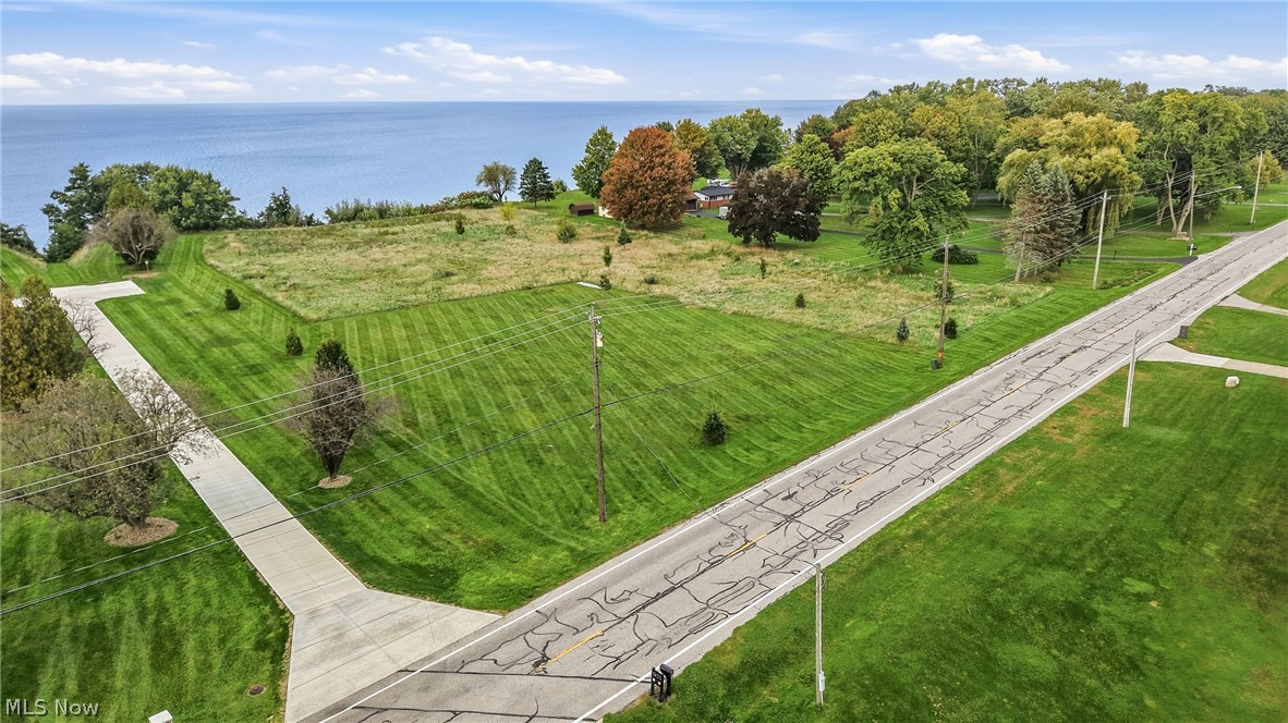 1256 Lake Road Conneaut OH 44030