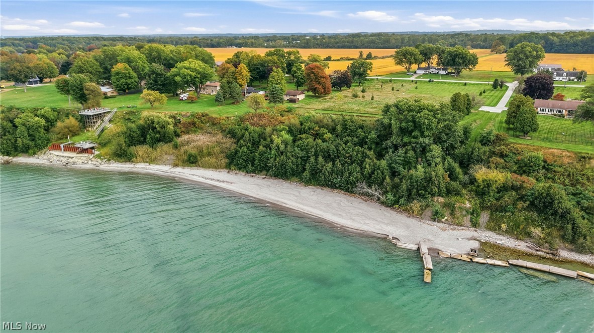 1256 Lake Road Conneaut OH 44030