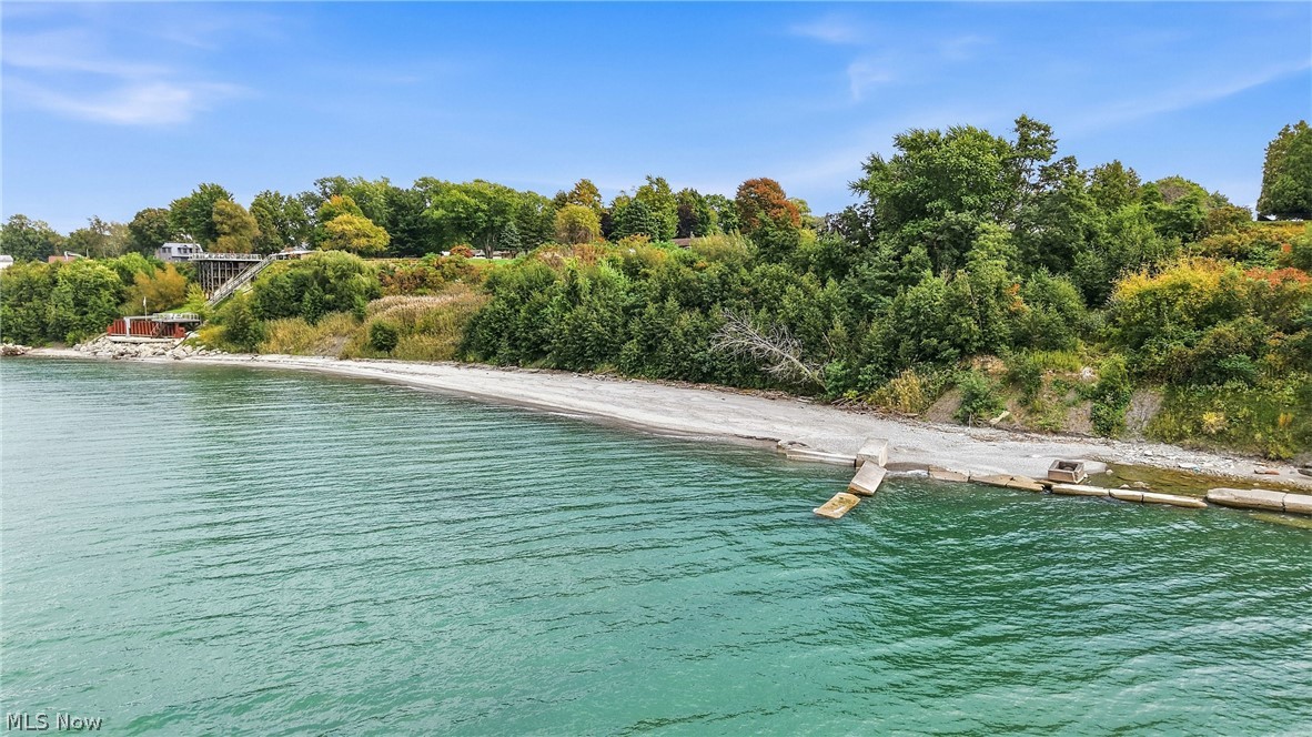 1256 Lake Road Conneaut OH 44030