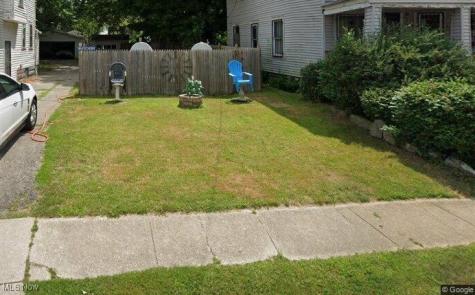 1261 E 102nd Street Cleveland OH 44108