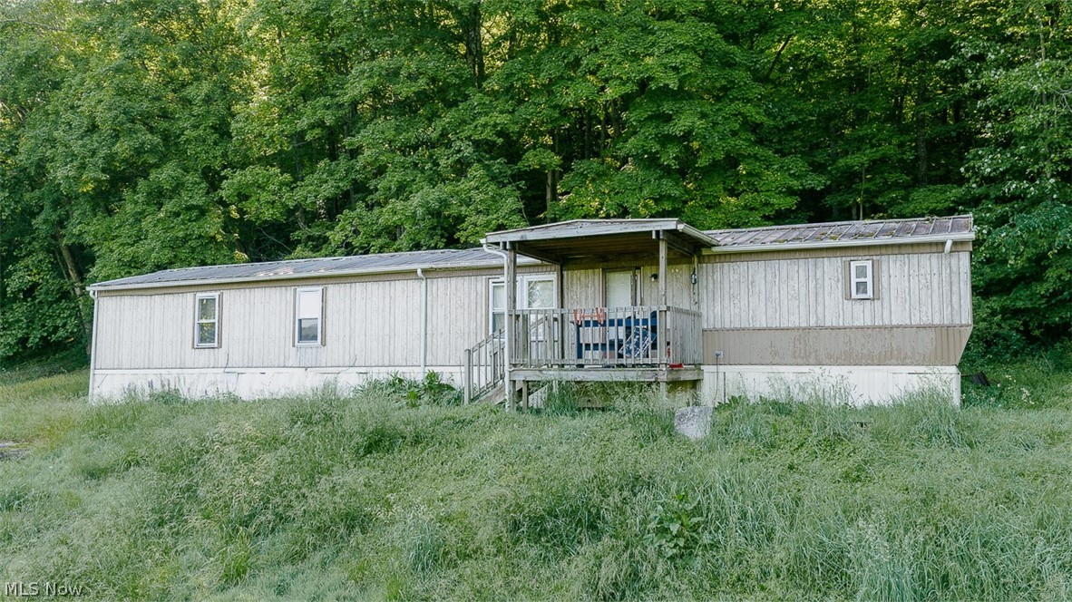 20300 County Road 6 Coshocton OH 43812