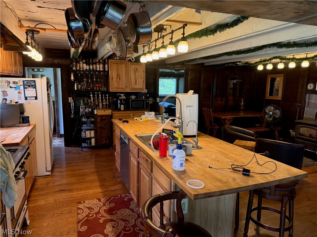 11811 Gaston Road Negley OH 44441