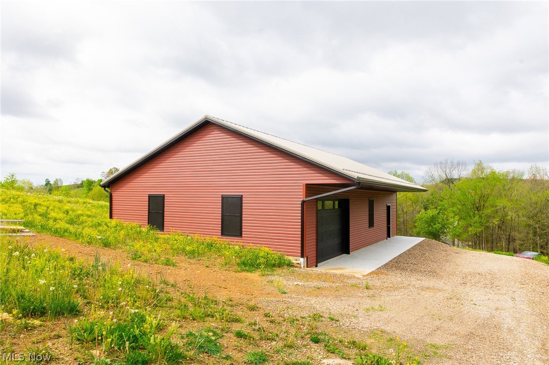 53320 County Road 425 Fresno OH 43824